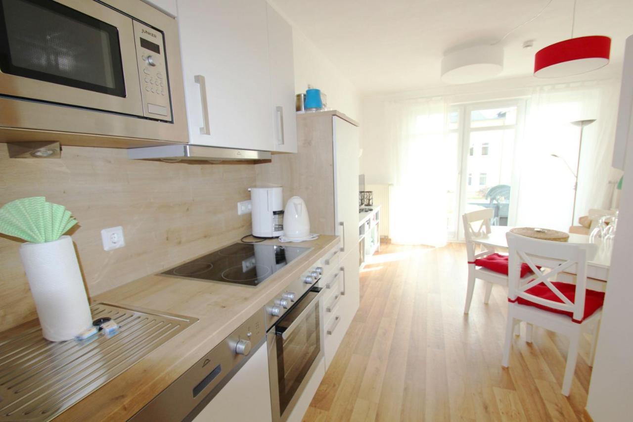 Terrasse, Gratis Nutzung Vom Ahoi Erlebnisbad Und Sauna In Sellin - Meeresblick Fewo 32 Goehren  Ngoại thất bức ảnh